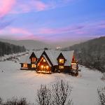 Epic 9-Bed Yellowstone Lodge Theater Bars Sauna & Ski Views