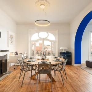 MISVA KEYWEEK Architect-designed flat in Biarritz with garden