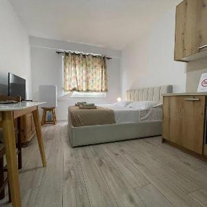 Enjoy Travel BonBon Apartments