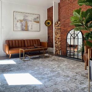 2 Bedrooms • Warm & Historic Stay • Free Parking