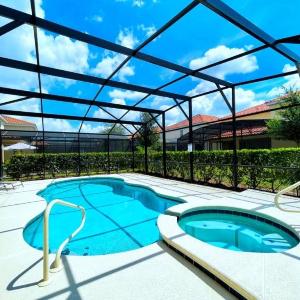 Crisp & Pristine Pool & Spa & Game Room Home! home