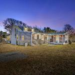 Dog-Friendly Pleasant Lake Cottage in Harwich Massachusetts