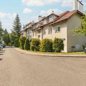 Spacious Apartment with 3 Bedrooms and Balcony in Rzeszów by Noclegi Renters