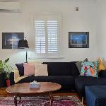 Oceanview 1BR Apartment 10 minute walk to beach Sydney 