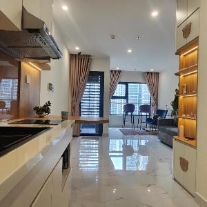 30days-30off - Cozy home garden and pool view steps to the Mega Mall
