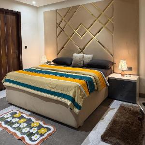 The Social Haven-A Cozy Urban Retreat