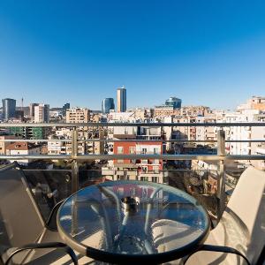 TS Modern 1BR w Skyline City View - Central Tirana