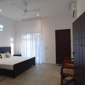 Surf Suites Ahangama