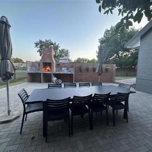 Spacious apartment with an outdoor fireplace