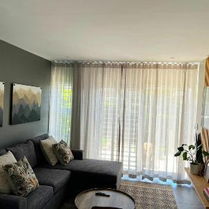 Escape to city in Gardens