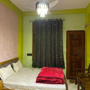 Radha Kunj Guest house