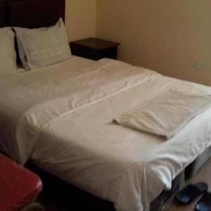 Liya Guest House