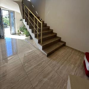 Hotel Kudhesi