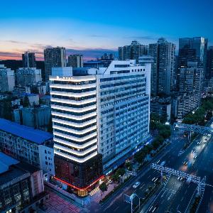 曼居酒店武昌站洪山广场地铁站店