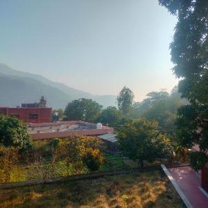 Mountain View Retreat in Yog Tapovan