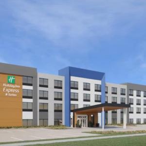Holiday Inn Express & Suites Overland Park South