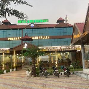 pushkar mountain vallay