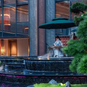 Power Stone Hotel Chengdu Kuanzhai Alley Branch-Local FlavorsTraditional DressSichuan Fine Dining