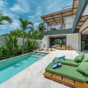 Kusa Villas - 3BR with Rooftop BBQ & Sunset Views