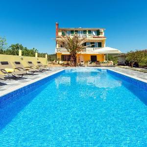 Apartments with swimming pool Bibinje Zadar - 6121