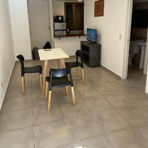 Departamento Duarte Quiros 274