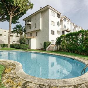 Amarres con Piscina