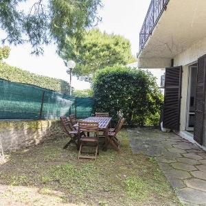 M083 - Marcelli trilocale con giardino al Residence MareVerde