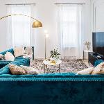 Prague Days - Two Bedroom Apartment with Parking and Netflix in Karlín Prague 