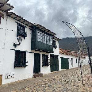 Casa Herencia - Tú hogar en la plaza principal
