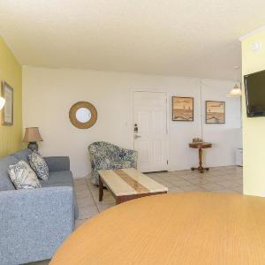 Tiki 218 - Close to the Beach 1BR Condo Sleeps 4