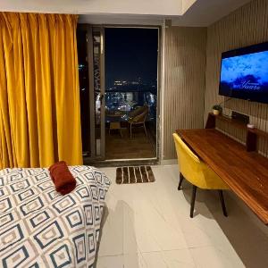 Sapphire stayz