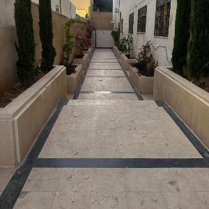 شقة مميزة في عبدون -Special apartment in Abdon