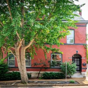 Posh 4 floor Soulard Family Home ABODEbucks
