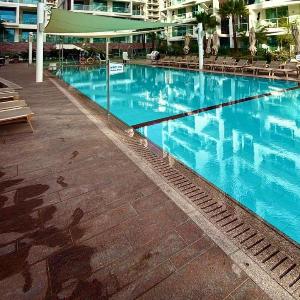 Redsearent suite with pool view 2