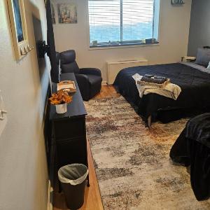 Downtown Atlanta 3BR Condo Pool Access Near Stadium & Arena