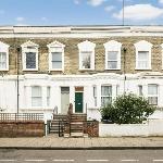 Bright 3BR Loft Apartment with Balcony in London London