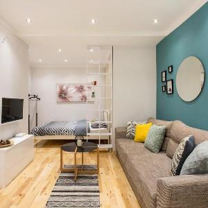 Cozy City Center Nest - Quiet Courtyard Patio