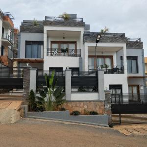 Rebero Luxe View