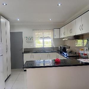 Nextgen BnB-Airport & Mountain view -2 Bedroom Apt