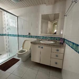 Apto 2 Quartos Meia Praia próximo Shopping Russi