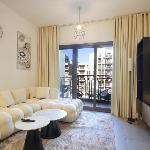Silk Valley - Green View Oasis: Stylish 2BR in Dubai’s Town Square