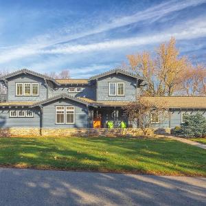Blue Bayou! Lux home with a beautiful stay in Douglas Michigan!