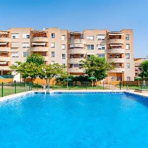 Apartment In Teatinos
