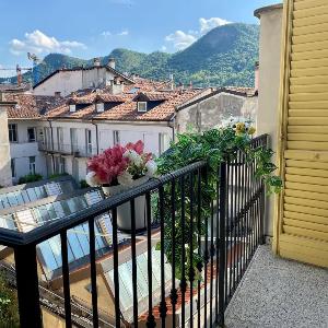 Como Art Apartment by Quokka 360 - Comfortable Apartment in Como Downtown