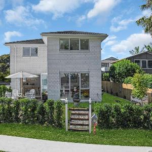 Brand New Bayswater Home - Minutes to Ferry