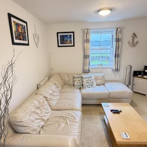 Paws and Relax - Part of the The Bay Filey Holiday Village with pool gym and direct beach access pub restaurant tennis and meadows walks