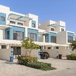 VayK - Modern 4 BD Townhouse with Private Garden in Damac Lagoons