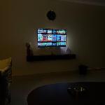 Skyluxe Designer Suits with heating Fast Wifi Rooftop pool Gym Sauna and Self checkin