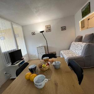 Appartement Familial près de la plage avec Balcon et Parking - St Pierre La Mer - FR-1-619-148
