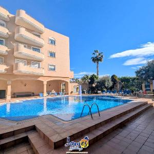 Sunny 2-Bed Pool View Apartment Cabo Roig CR110